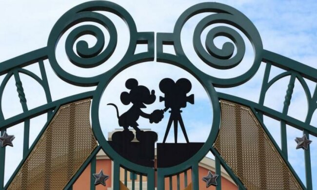 НАРЕШТІ! Disney випустив тизер Суперсімейки 2