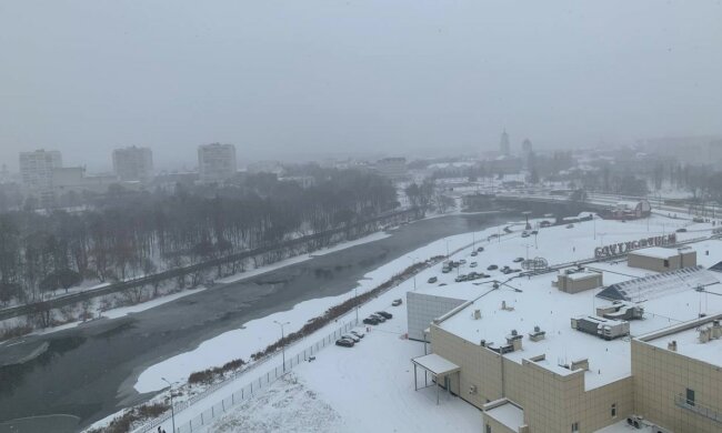 Снег в Сумах, фото: Znaj.ua
