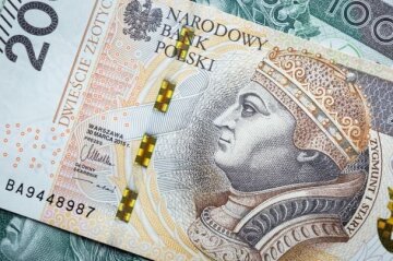 Готівка та нові ліміти оплати у Польщі