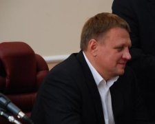 Депутат Шевченко закінчив ремонт дороги гучним скандалом
