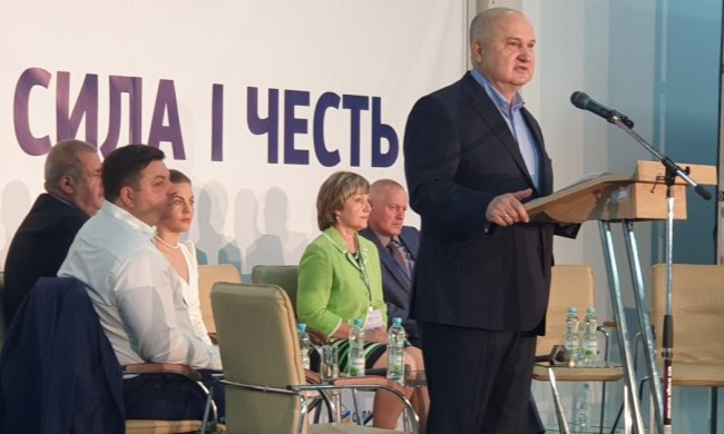 Українці оцінили партію Смешка: "Концерт в будинку престарілих"