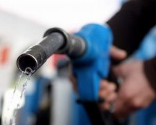 В Еміратах попити води дорожче, ніж заправити авто