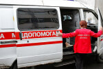 Без сорочки і в одній шкарпетці: у Києві посеред вулиці виявили напівголий труп