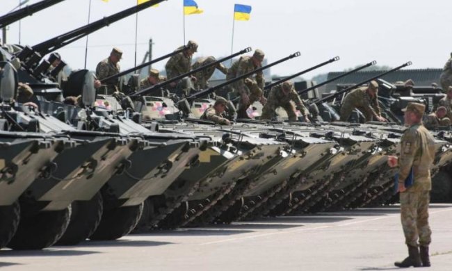 Українські військові визначили найкращих танкістів: відео