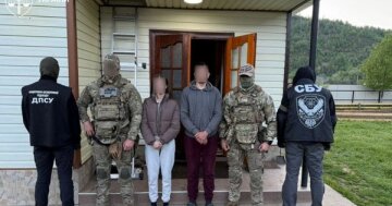 Затримання учасників схеми переправлення ухилянтів на Буковині