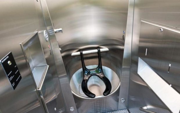 Щось цікаве: 500-єврові купюри засмітили швейцарські туалети