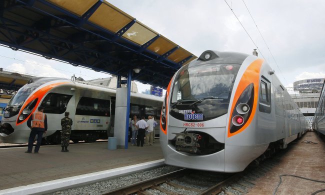 Укрзалізниця напередодні свят змінить маршрути поїздів: нові схеми