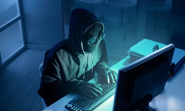 800 долларов за молчание: аферисты атаковали любителей "клубнички" и изменищиков