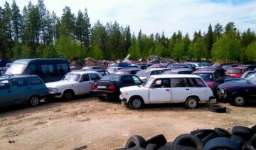 Финны пустят с молотка автомобили беженцев