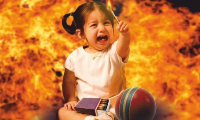 Малыши сожгли квартиру в Киеве