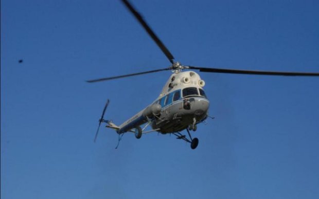 Крушение украинского вертолета: первые видео и фото с места трагедии