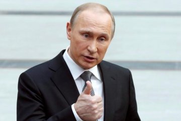 Журналіст розіграв сценку "зустріч Путіна з батьком"