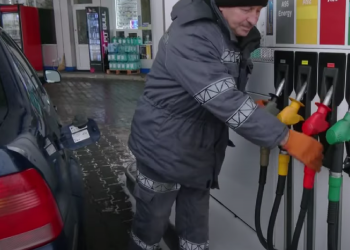 АЗС. Фото: скрін youtube