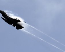 Американські винищувачі підняли по тривозі через загрозу Трампу
