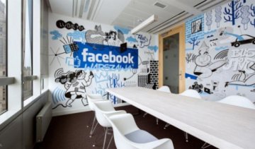 Facebook создает сервис для профессионалов