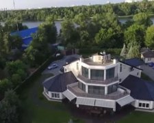 Активисты выяснили, как невероятно щедрая теща озолотила бедного прокурора