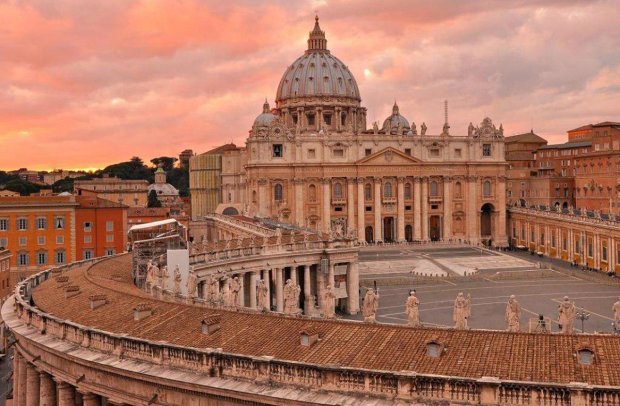 Раскрыт секретный архив Папы Римского: как связан Святой престол и Холокост