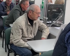 Пенсіонери. Фото: скрін youtube