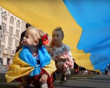 Привітання із Днем прапора України 2020: листівки, скрін - YouTube