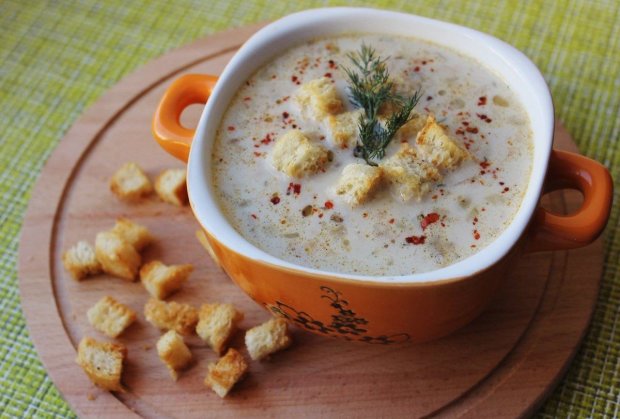 ідеальний курячий суп з диким рисом і плавленим сиром: рецепт, який сподобається кожному