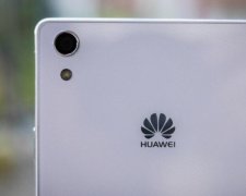 Компанія Huawei розробила смартфони, оснащені штучним інтелектом