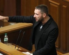 Парасюк изуродовал Вилкулу машину за "имбецила"