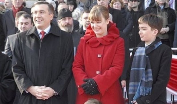 Жена и сын Саакашвили спаслись от взрывов в Брюсселе