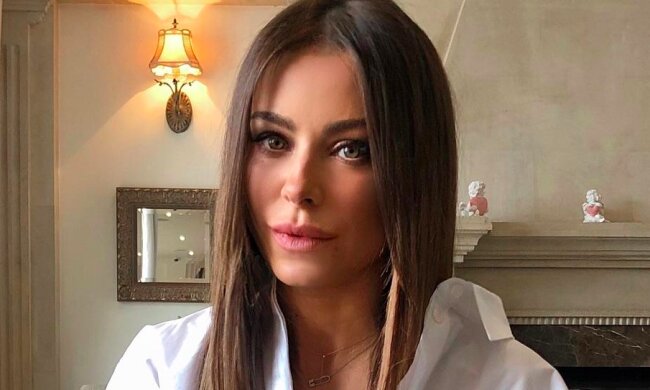 Лорак кардинально змінила імідж і помолодшала: "Ось, що робить кохання!"