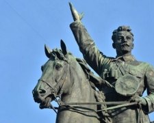 Український Щорс: чи є персона комдива символом тоталітаризму