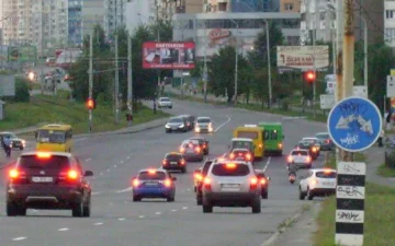 Паркуюся, де хочу: київський автохам приземлив дупу на забороненому місці