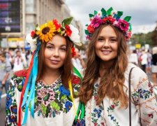 Google привітав українців з днем вишиванки
