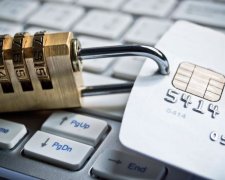 Дві третини банківських карт не мають сучасного захисту