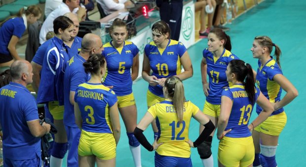Збірна України прикро поступилася словачкам у важливому матчі