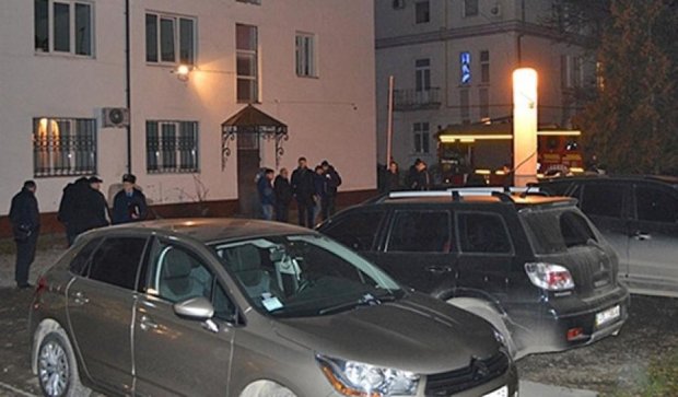 Авто бизнесмена взорвали в Ивано-Франковске (фото)