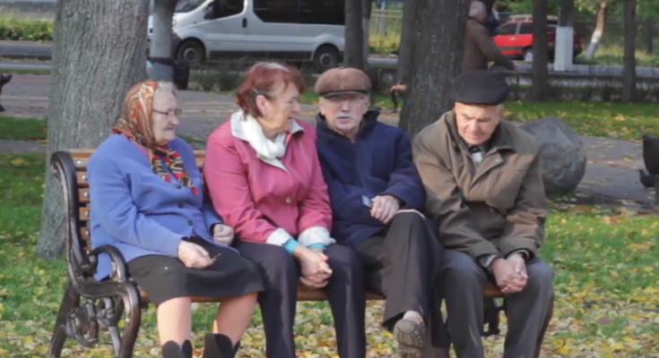 Пенсионеры. Фото: скрин youtube