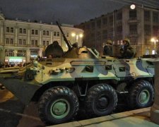Москву заполонила военная техника (фото)