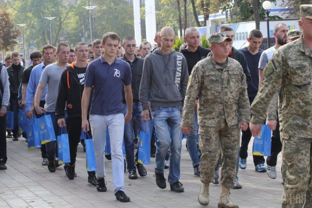 В Украине начался весенний призыв 2019: кому готовиться к армии и что нужно знать
