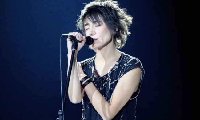 Співачка Земфіра заплатить 300 тисяч рублів своєму шанувальнику