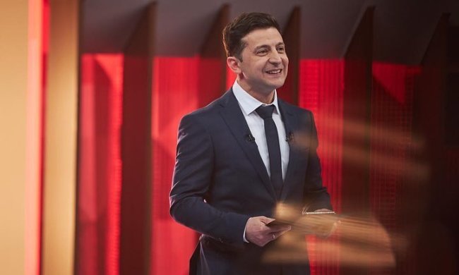 Пост Зеленского о Киеве вызвал ожесточенные споры: "Элите надо чаще ездить в метро"