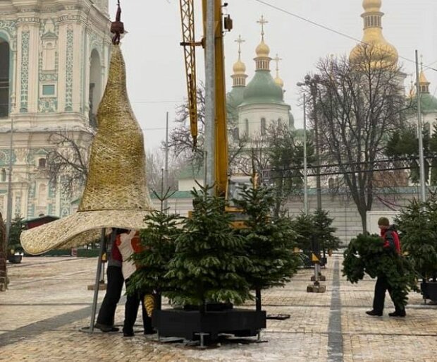 Демонтаж "той самой шляпы", фото ukranews.com