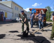 Зеленский едет в Кривой Рог: как готовятся к приезду президента в родной город, - кадры коммунального переполоха