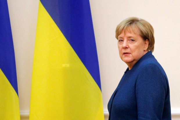 У Меркель начали действовать: "Мы готовы улучшить ситуацию в восточной Украине"