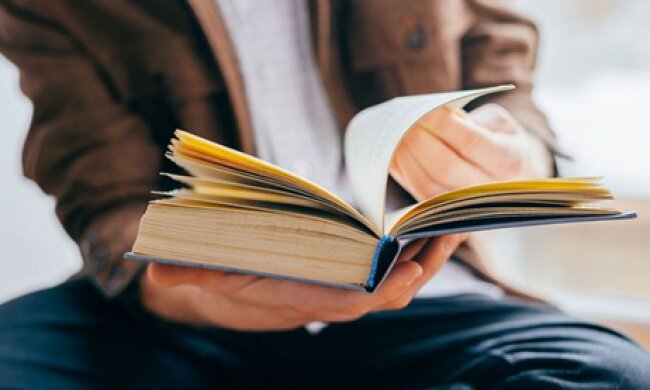 Возвращайте без труда: эффективная упаковка для книг с возможностью обмена от Киевского КБК