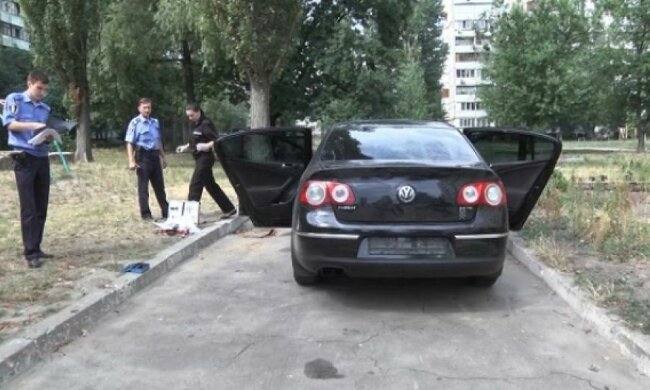 В столице полицейские поймали похитителей прохожего (видео)