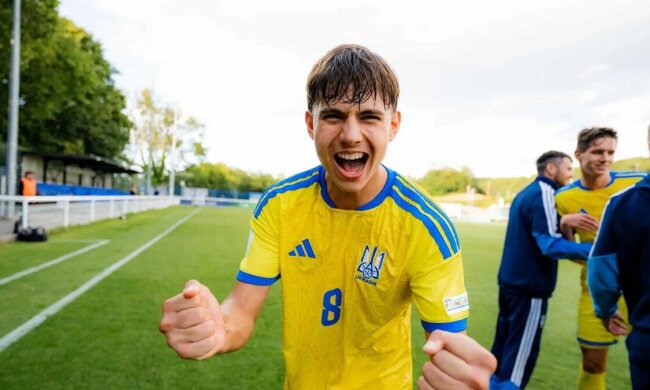 Павло Люсін у формі збірної України U-19