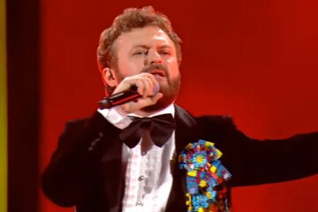 Дзидзьо, кадр из віступления
