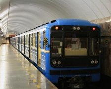 Сьогодні київське метро працюватиме на дві години довше