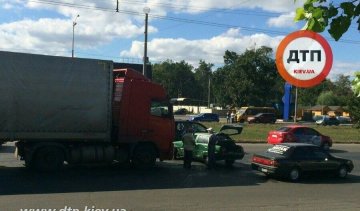 Фури влаштували подвійну аварію на столичній Кільцевій