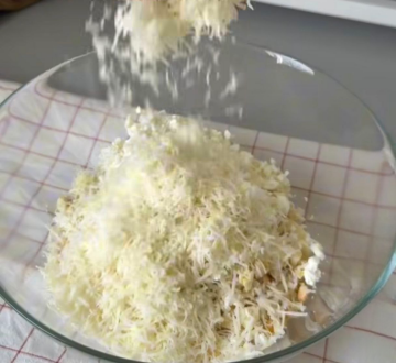 Ліниві пиріжки з яйцем та зеленою цибулею: фото скрін рецепту