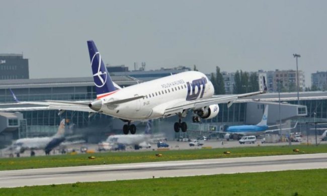 Польська авіакомпанія розправила крила в Києві: перші подробиці